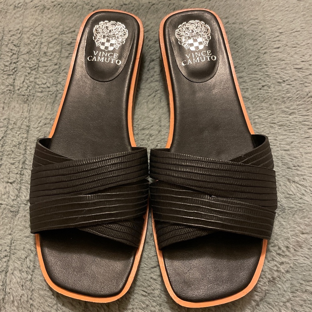 Vince Camuto Sandals / 7.5